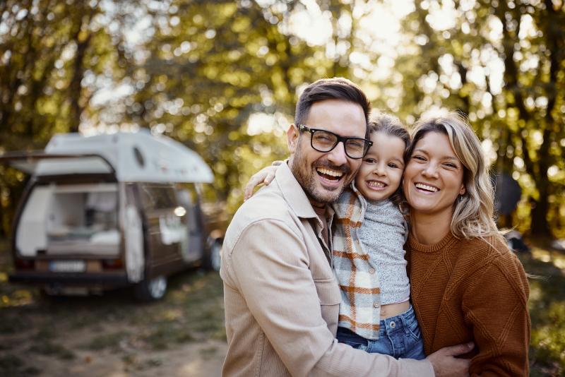 Familie hat Spaß auf Familienreisen Herbstferien