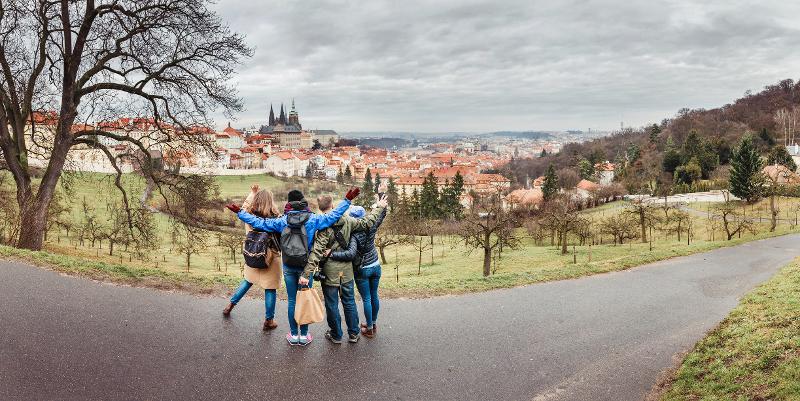 Familie in Prag im Familienurlaub Bayerischer Wald günstig