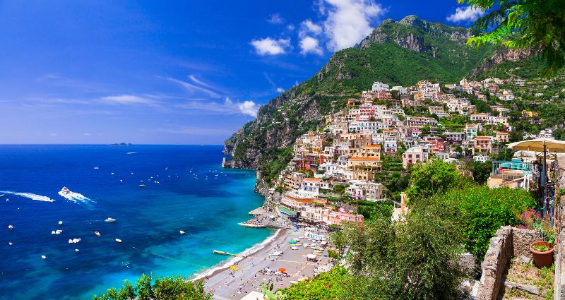  Schöne Küste mit langem Sandstrand und blauem Meer im Italien Urlaub mit Kindern All Inclusive