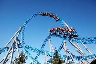 Blaue Achterbahn im Europa Park im Familienurlaub Schwarzwald
