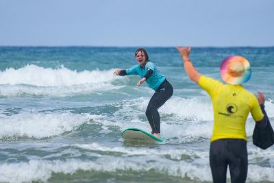Familiensurfen in Montalivet - Nouvelle-Aquitaine