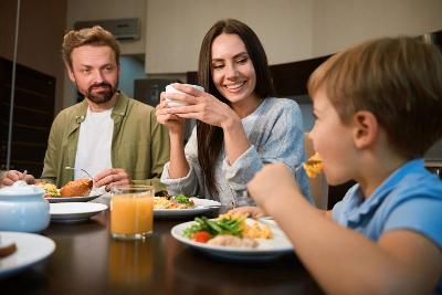 Familienurlaub Ostsee mit Halbpension 2025